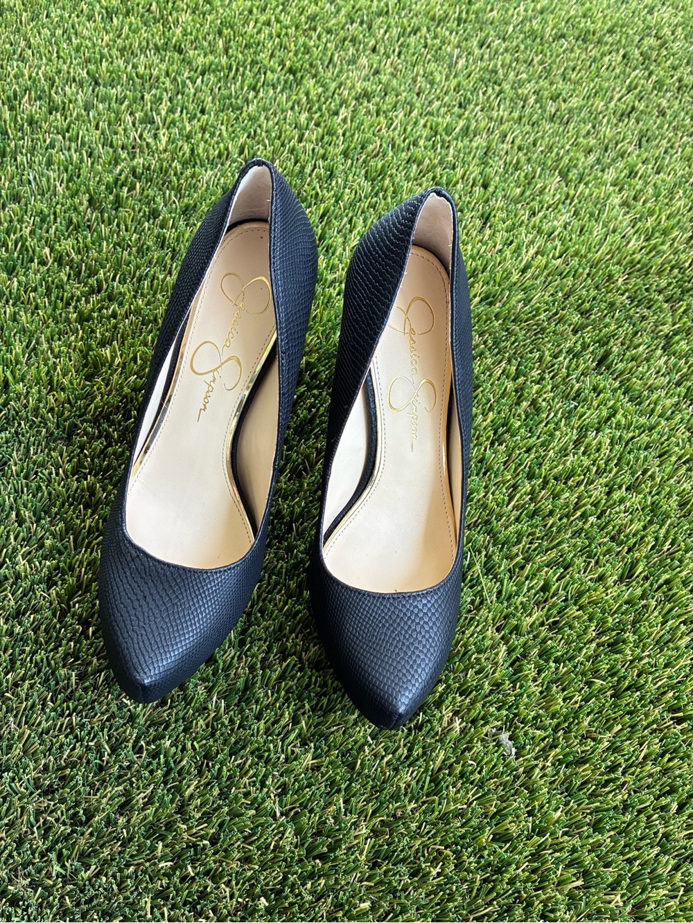 Jessica Simpson Black Textured Pointed Toe Heels size 7M